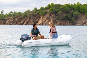 Ponton Yamaha YAM 380 S  (z aluminiową podłogą) 2025    (1)