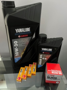 Pakiet (oleje + świece) do silnika Yamaha F50F, F50H, F50L, FT50G,  FT50J, FT50N