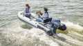 ponton-2022-Yamaha-YAM270TAF-EU-Arctic_Grey-Action-08.jpg