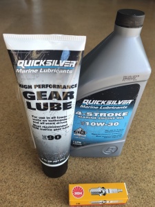 Pakiet (oleje + świece) do silnika Mercury/Mariner F4, F5, F6